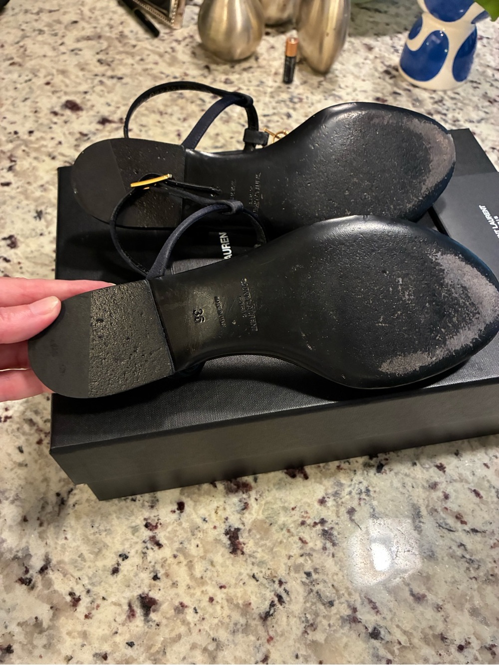 Saint Laurent Black Patent Leather Thong Sandals with Gold YSL Logo - Picture 8 of 8